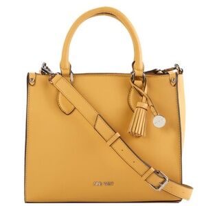 Non-west bag and wallet set completely new never used